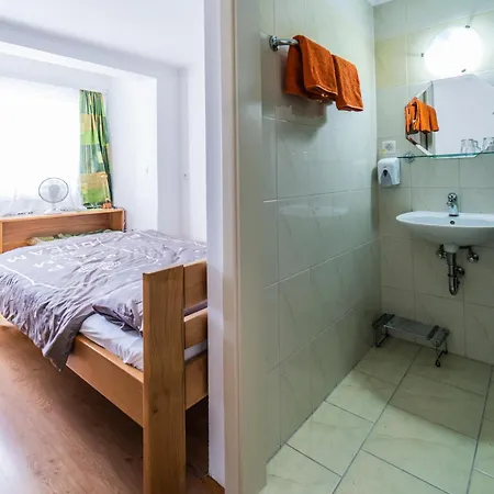 Panorama Bed & Breakfast 3*