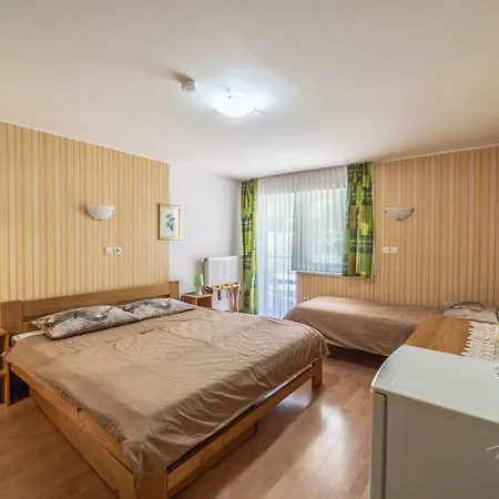 Panorama Bed & Breakfast 3*